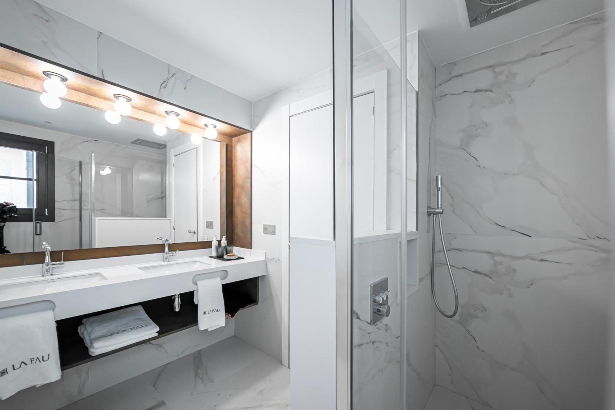 Hotel La Pau 4 Sup Barcelona Eksteriør billede