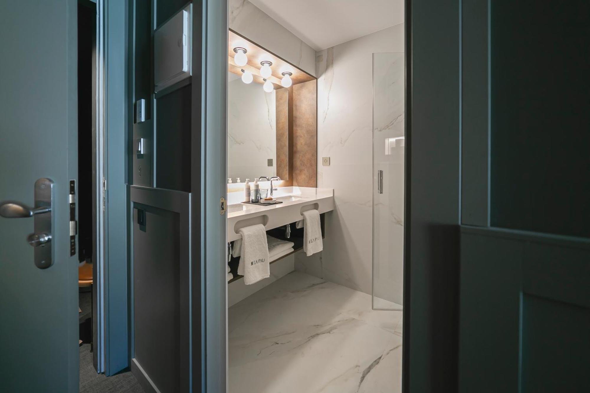 Hotel La Pau 4 Sup Barcelona Eksteriør billede