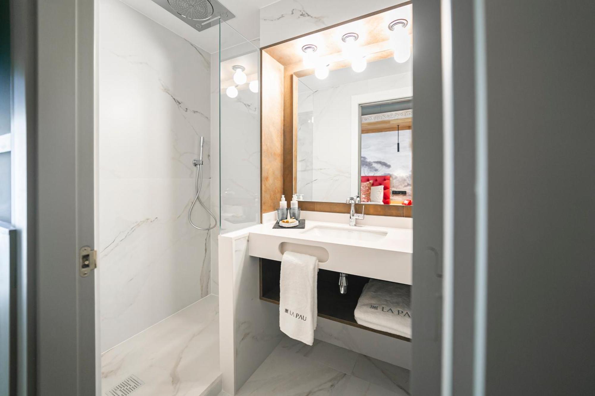 Hotel La Pau 4 Sup Barcelona Eksteriør billede